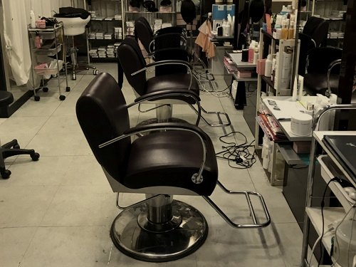 美容室OZ 上福岡店の店内